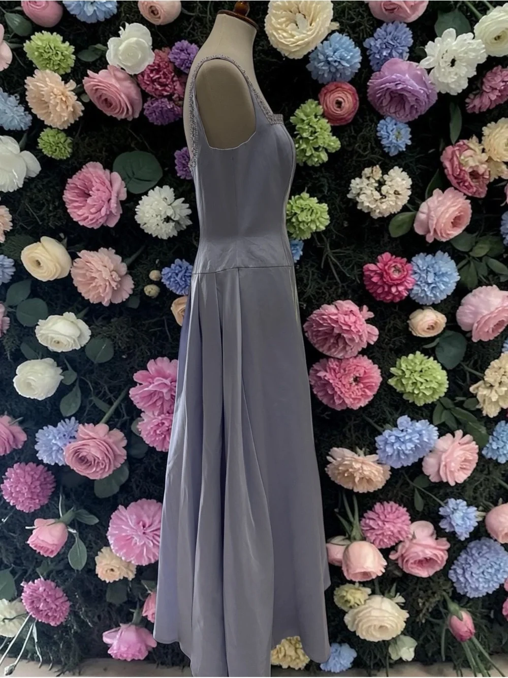 Elegant Periwinkle Square-Neck Satin Wedding Bridesmaid Dress with Beaded Straps - Picture 6 of 10